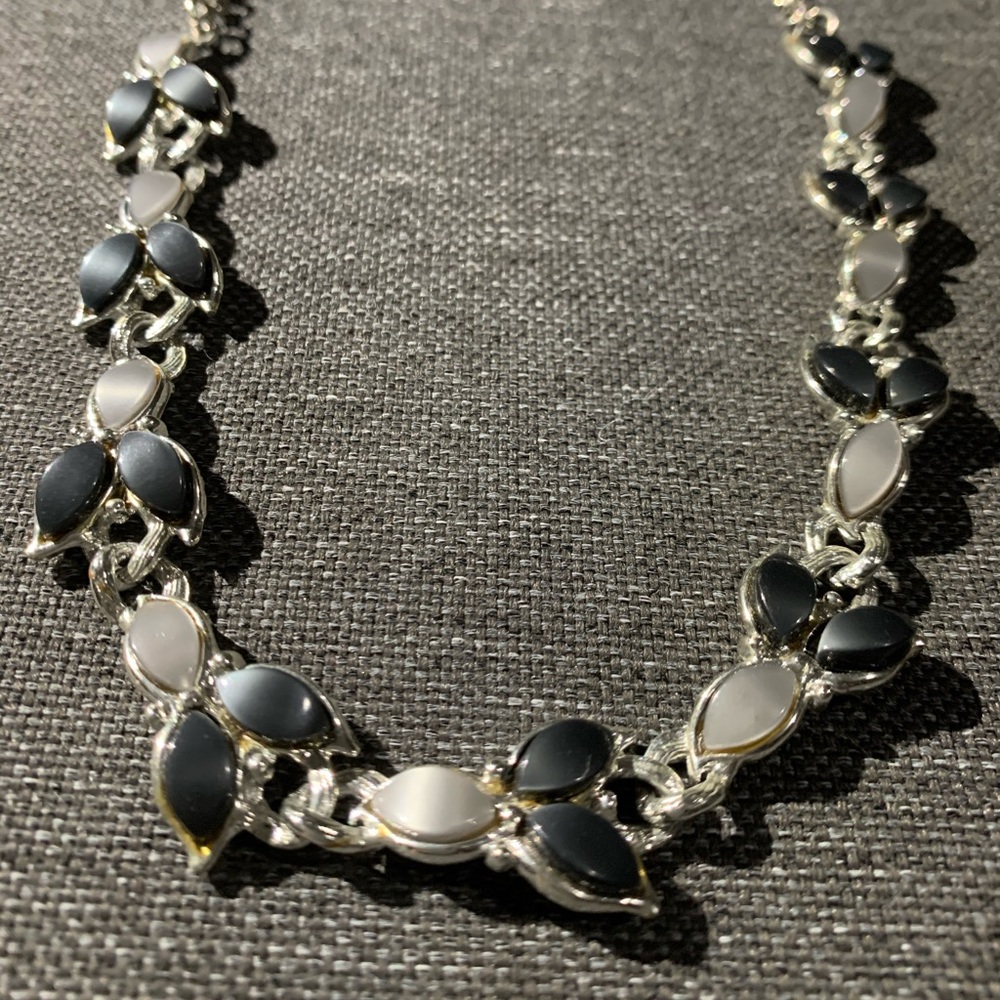 Necklace - Picture 4 of 7